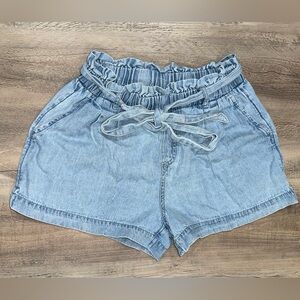 AE Baggy Shorts